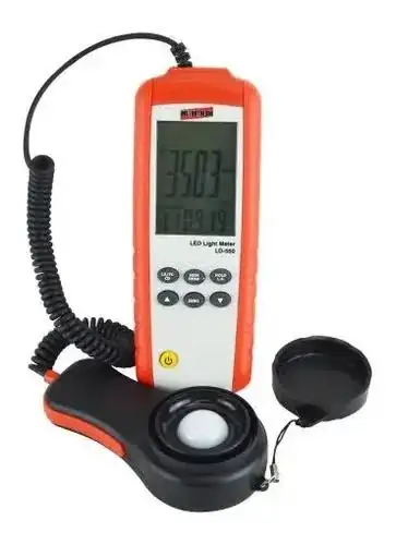 Luxímetro Digital Para Led Mod. LD-550 Escala 40 ~ 400.000 LUX Memória de 99 Medições.